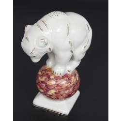 Porcelain figurine 