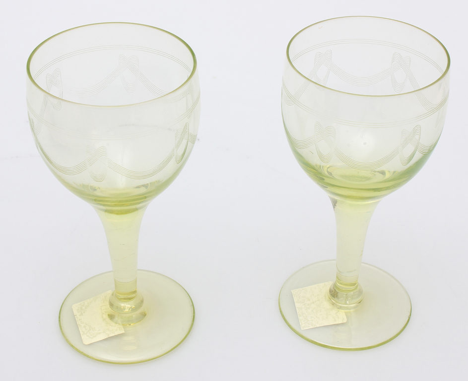 Two uranium glasses