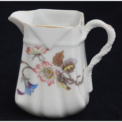 Porcelain creamer