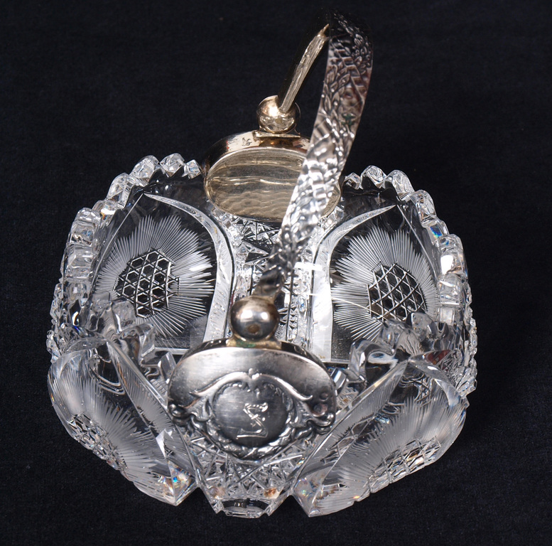 Crystal sugar-basin with silver finish