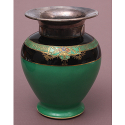 Porcelain vase with silver finish
