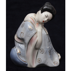 Porcelain figurine 