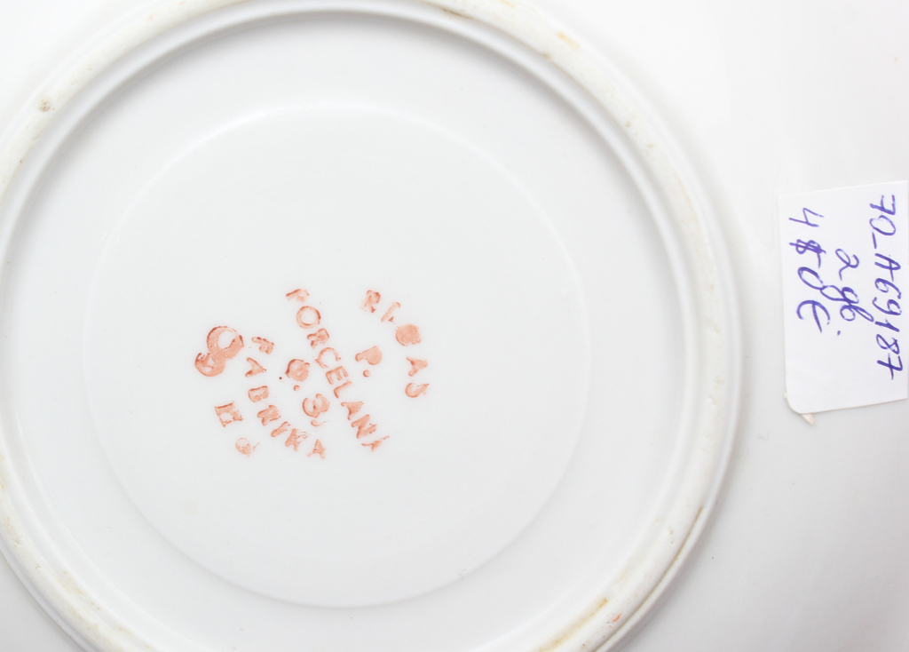 Apgleznotas porcelāna tasītes ar apakštasītēm  (2 gab.)  