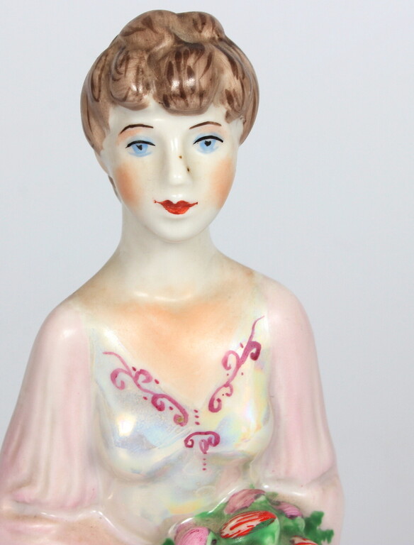 Porcelain figure 