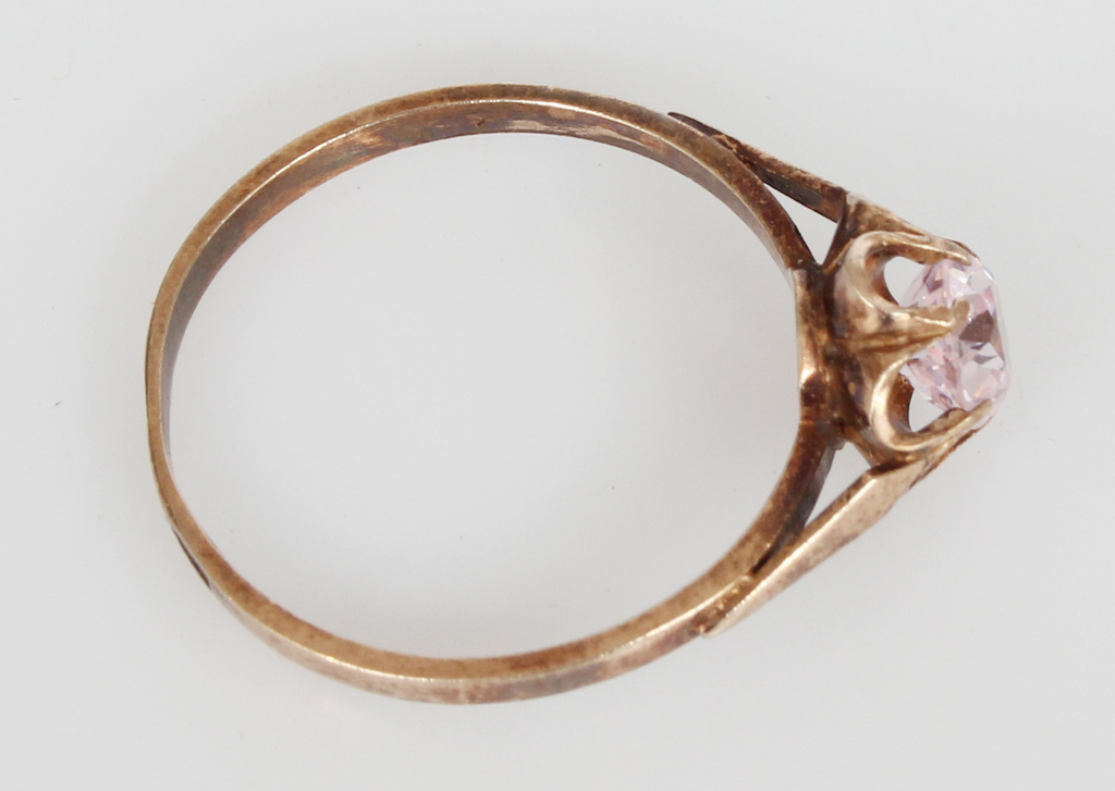 Gold-plated silver ring with pink glass