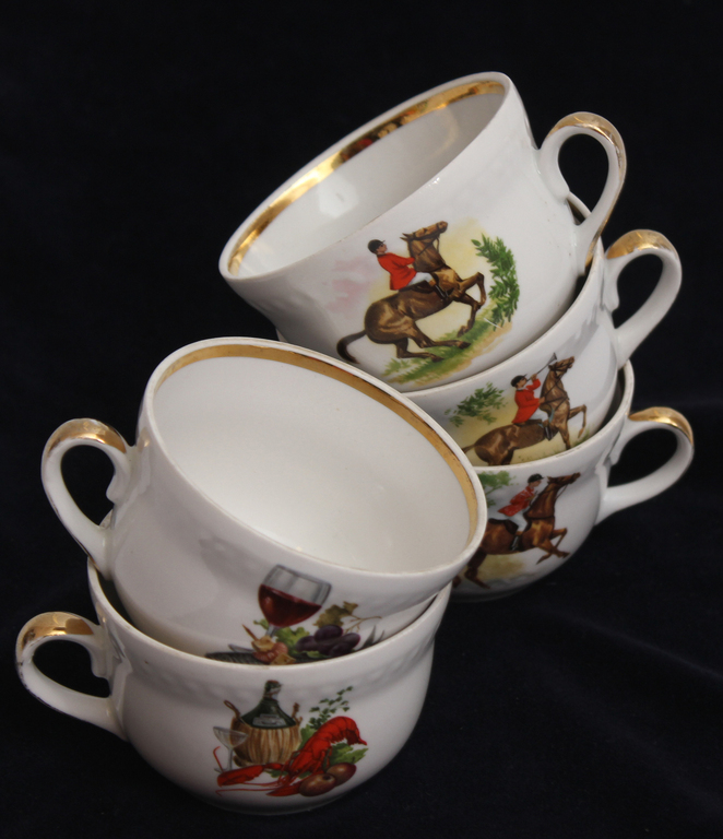 Porcelain cups (5 pcs)