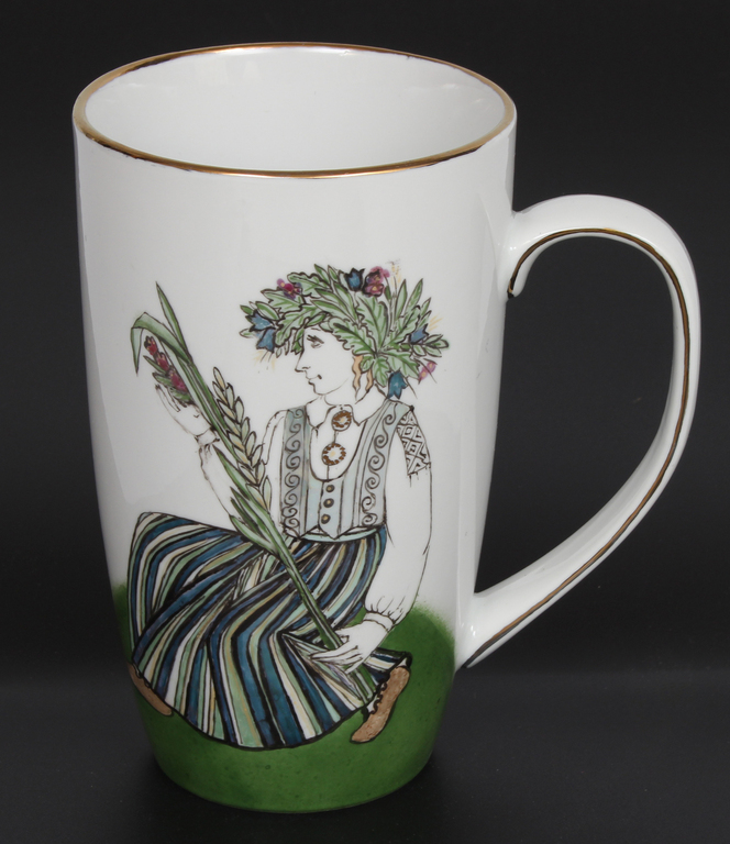 Porcelain cup No.2