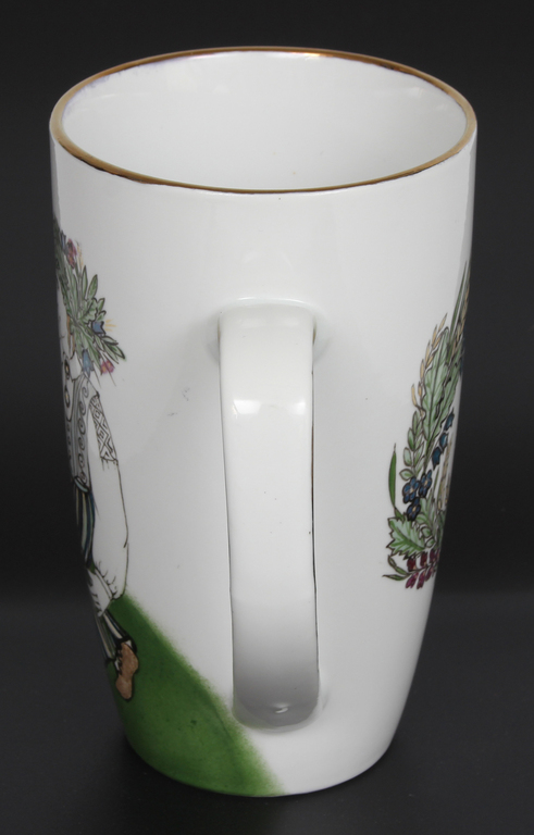 Porcelain cup No.2