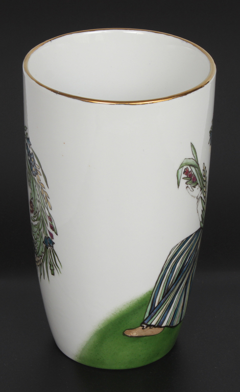 Porcelain cup No.2