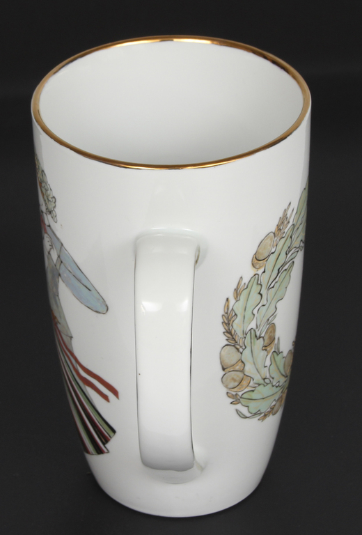 Porcelain cup No. 6