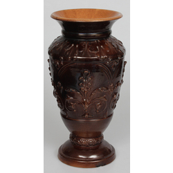 Ceramic vase with folk motif