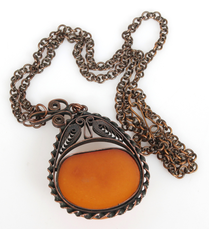 Amber pendant with chain