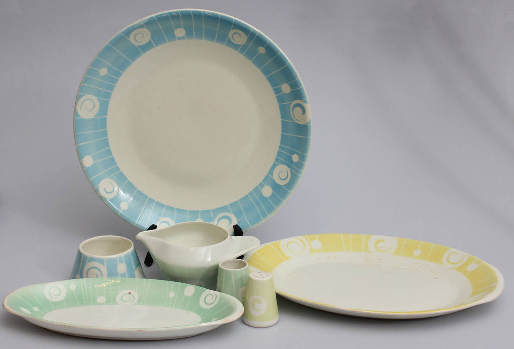 Faience set (incomplete)