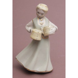 Porcelain figurine 