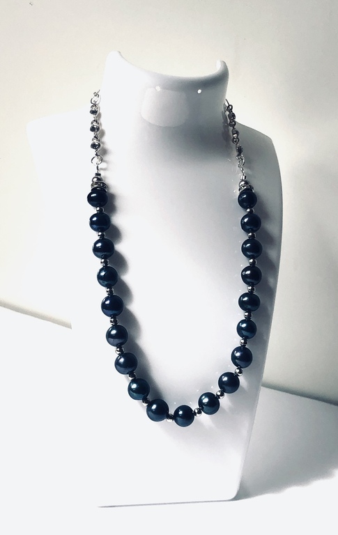 Blue freshwater pearl necklace with silver and metal elements