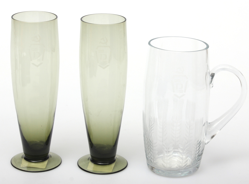 Set of glassware 