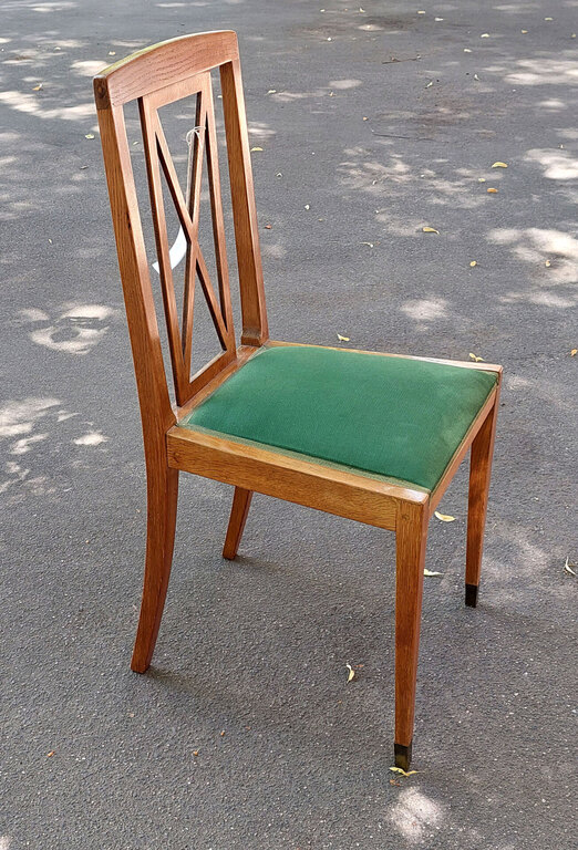 Art nouveau oak chair