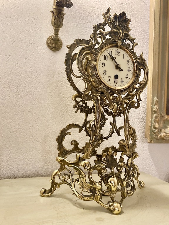Bronze clock, with a converted mechanism. France
