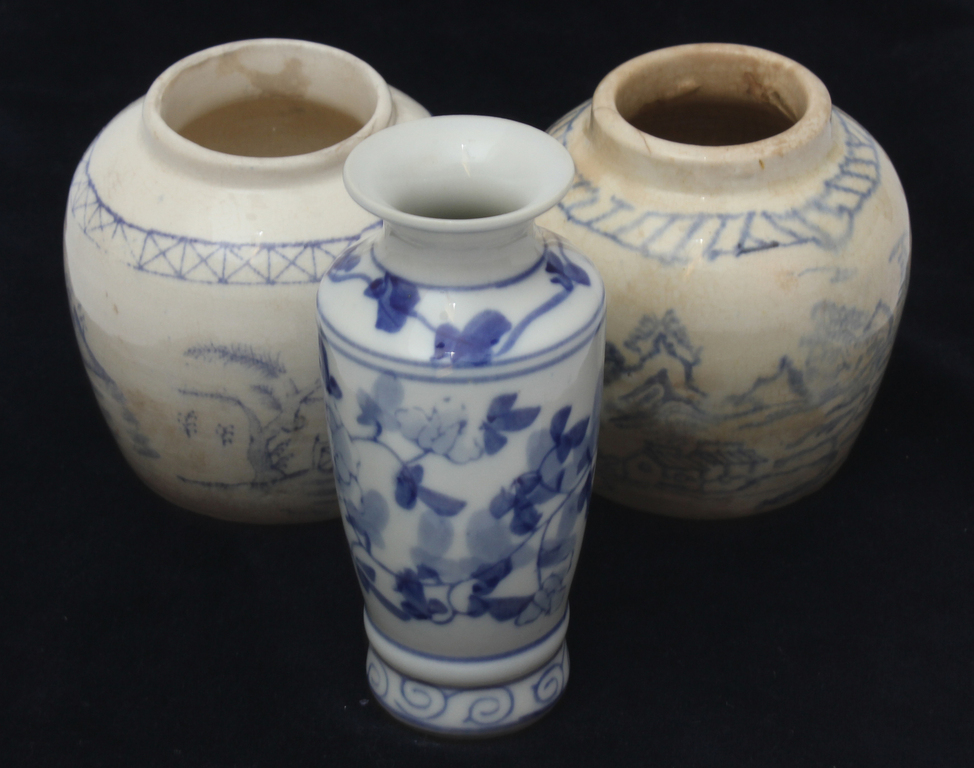 Set of vases (3 pcs.)
