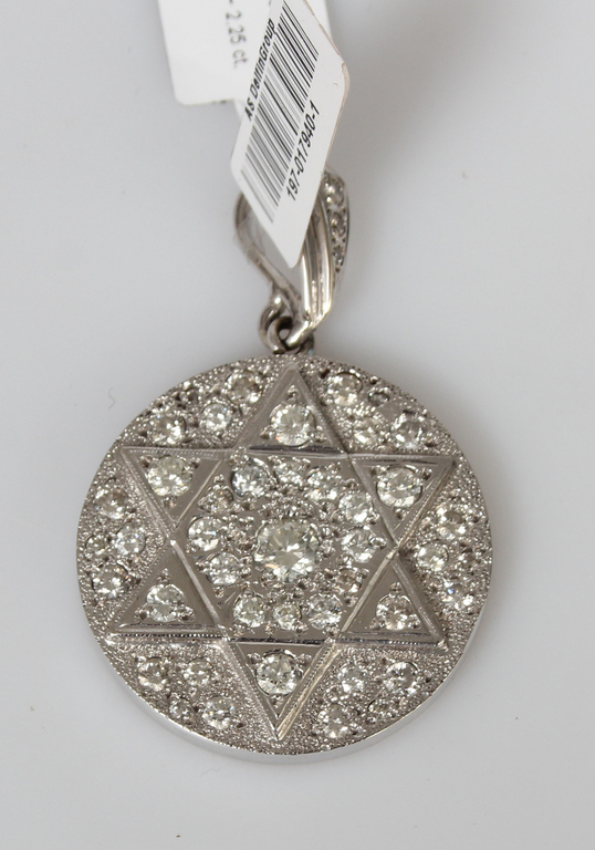 197-017940-1, Gold pendant with diamonds