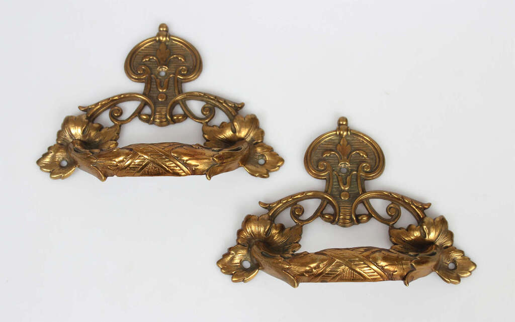 Bronze handles (2 pcs)
