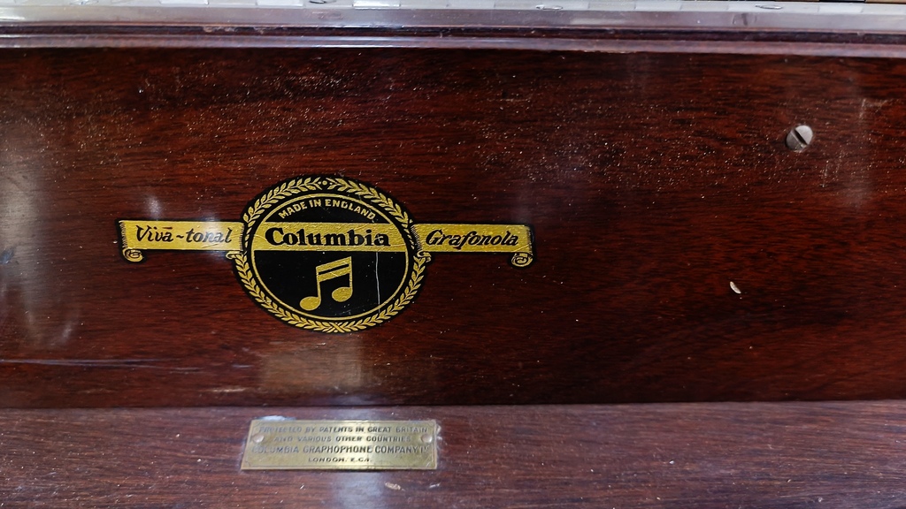 Gramafons Viva-Tonal Columbia Grafonola