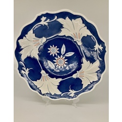 Weimar, post-war, two hallmarks of the transition period. Large hand-painted dish