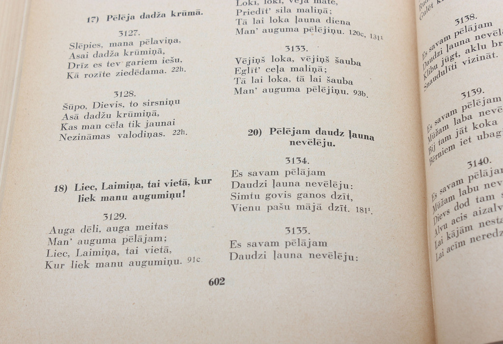 Latvju tautas daiņas (I, II, III, IV, V, VI, VII sējums) oriģinālajās kastēs