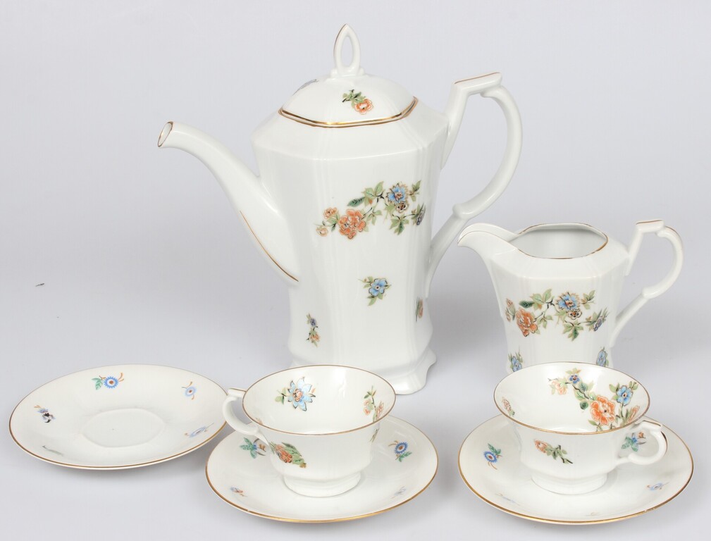 Porcelain tea service for 2 persons