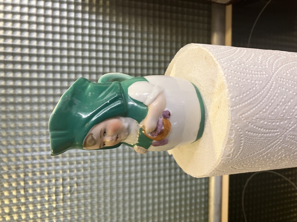 porcelain jug ANNELE in a green hat