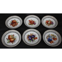 Painted porcelain serving plates (6 pcs.)