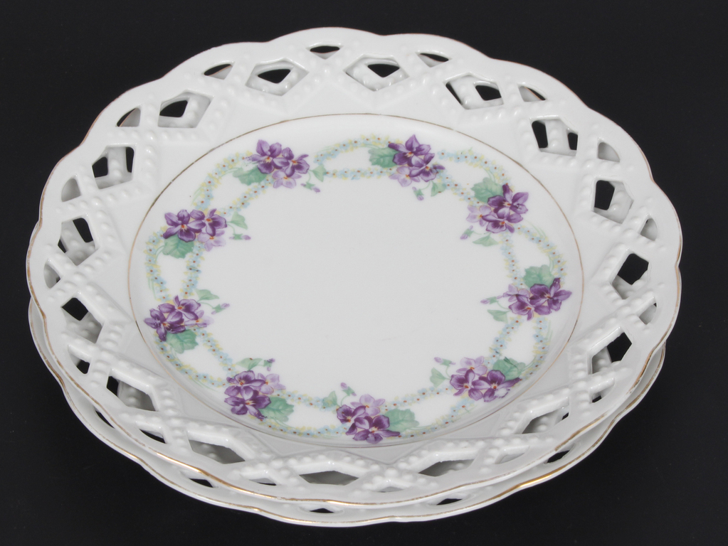 Porcelain plate set (6+2 pcs)