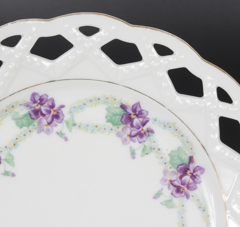 Porcelain plate set (6+2 pcs)