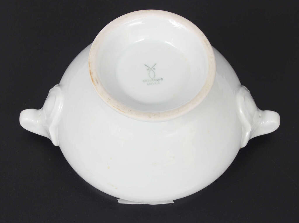 Porcelain pot/terrine without lid