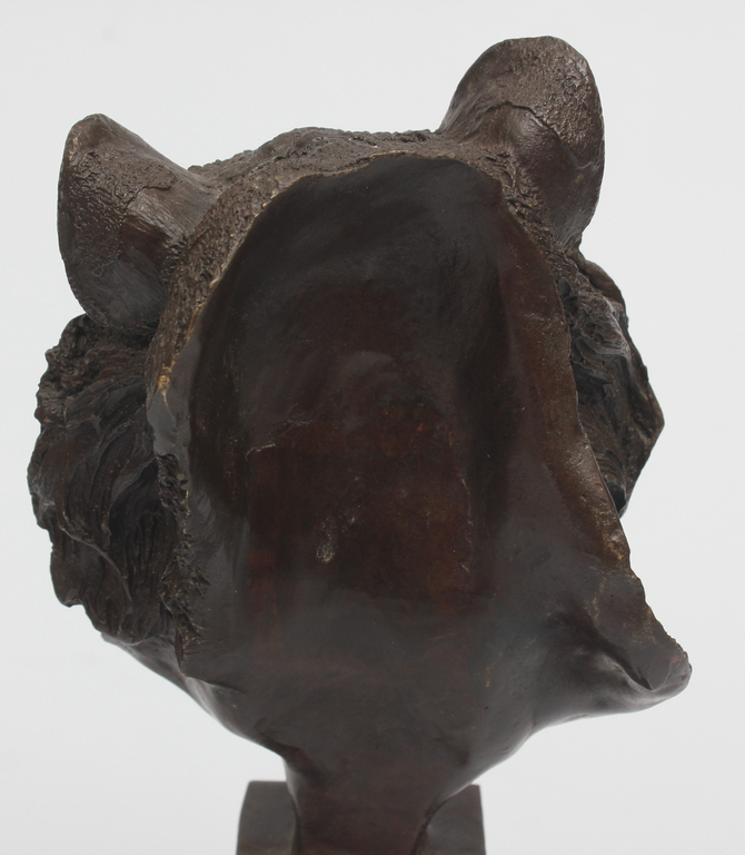 Bronzas  skulptūra uz marmora pamatnes ''Tīģera galva''