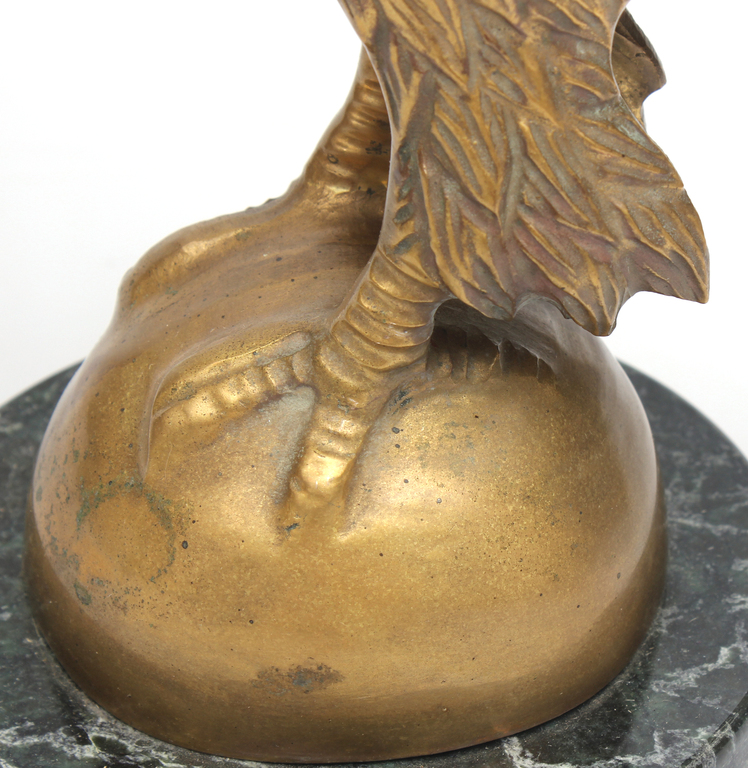 Bronze sculpture 