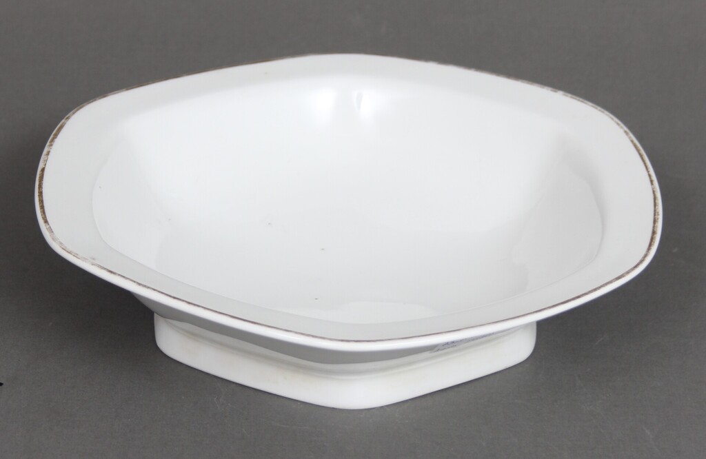 Kuznetsov porcelain serving dishes (2 pcs)