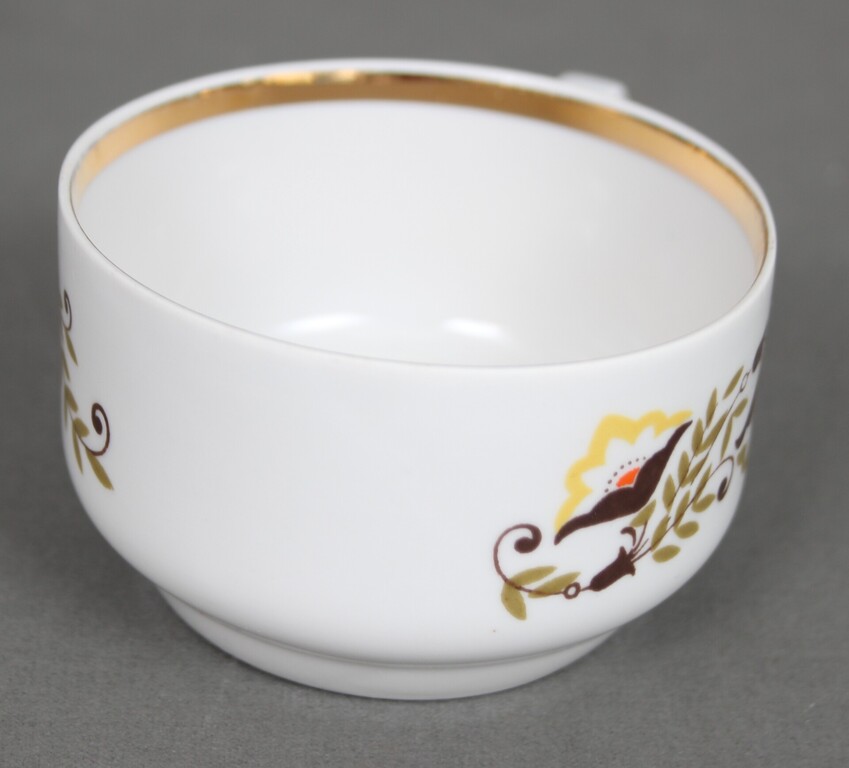 Riga porcelain cups, saucers and plates (10+11+11 pcs)