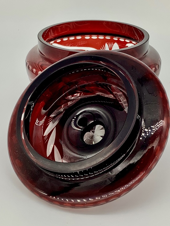 Large bonbonniere.Two-tone, ruby crystal.Hand-cut.Pre-war Bohemia.Excellent preservation.