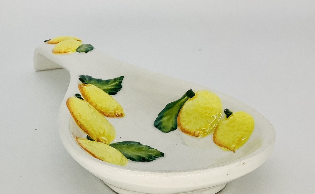 Сервировочное блюдо под лимоны.27 см на 12 см.Необычная форма.Италия.Прошлый век.