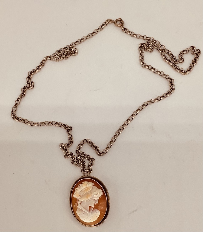 Silver cameo (Gemma) on a silver chain. Natural shell and hand carved.