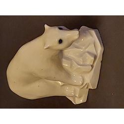 Figurine WHITE BEAR 8.5/12 cm