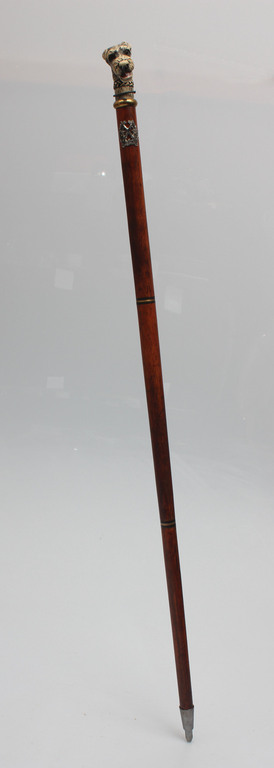 Hunter's mahogany cane 
