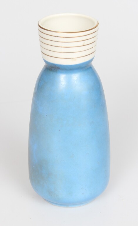 Riga porcelain vase