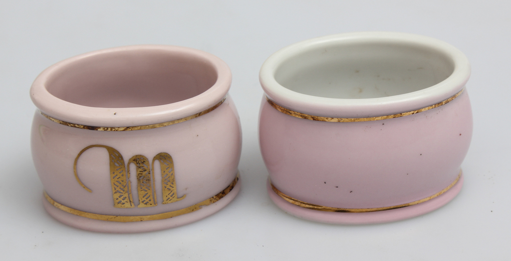 Porcelain napkin rings (2 pcs) with restaurant initials