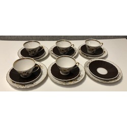 Пять тонкостенных фарфоровых тройочек (дополнительное блюдце и тарелка) из кофейного сервиза 