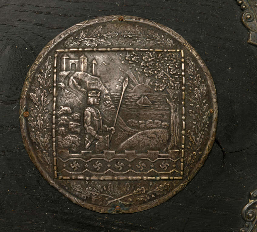 Decorative oak plate with silver finish