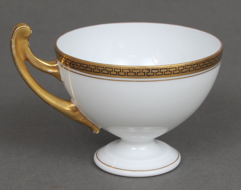 Porcelain cup