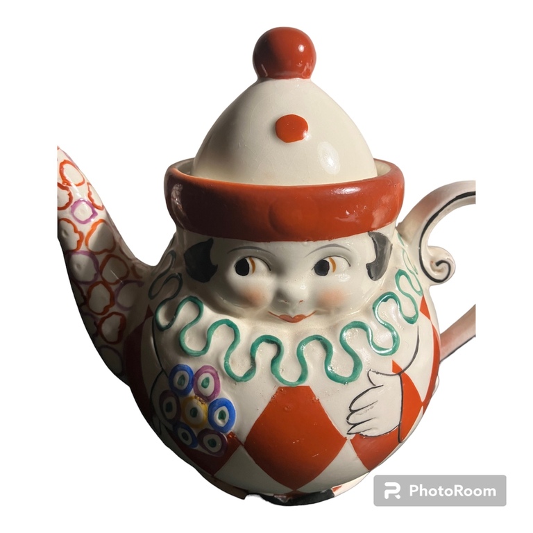 porcelain teapot with ANNEL'S FACE, goebel