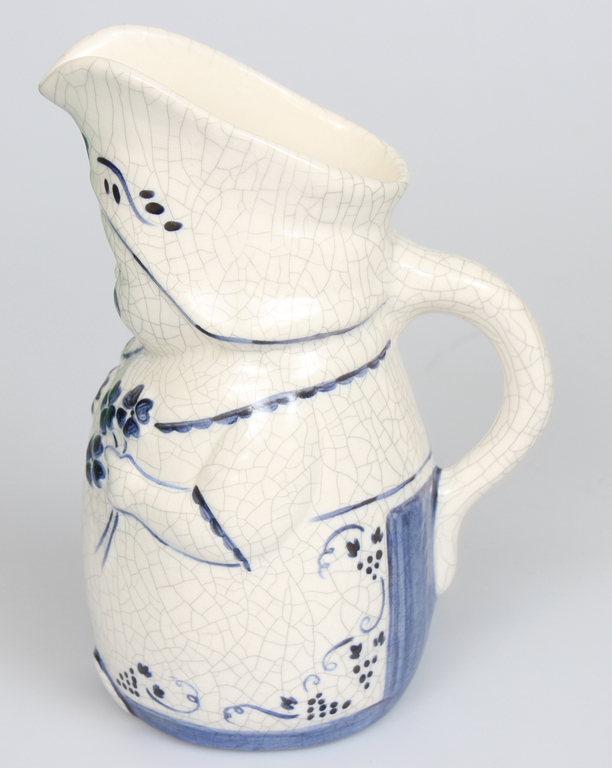 Porcelain pitcher 